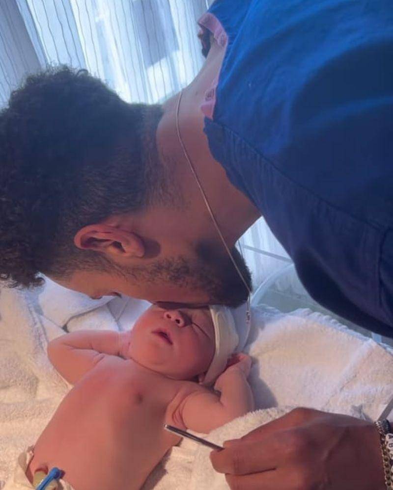 Instagram.com/@jessiej