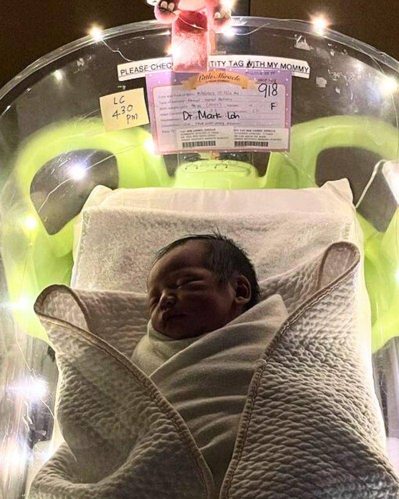 Instagram.com/@estelleelinden