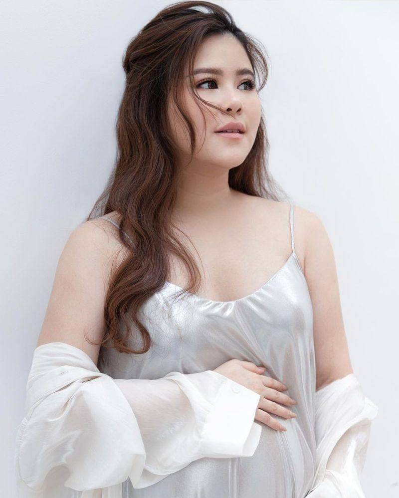 Instagram.com/@melisahart_