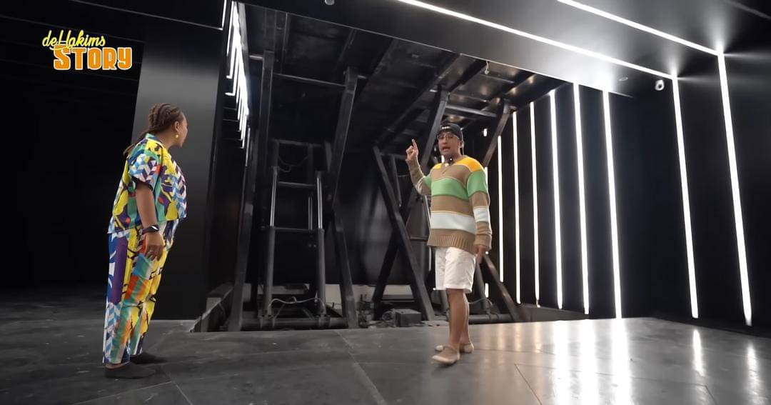 YouTube.com/deHakims Story