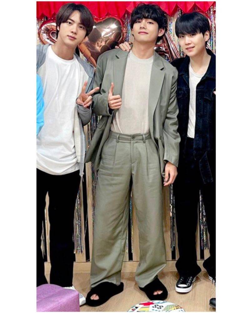 Twitter.com/Bangtan_Style07