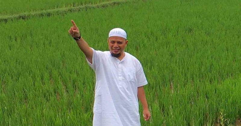 Instagram.com/arifinilham_id