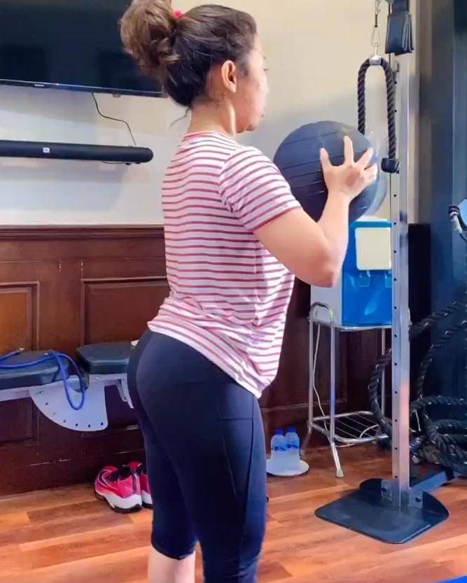 Instagram.com/kikysaputrii