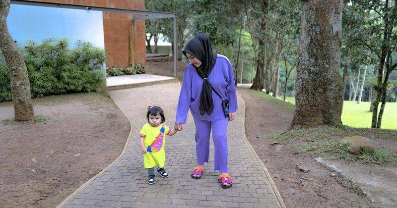 Instagram.com/aurelie.hermansyah