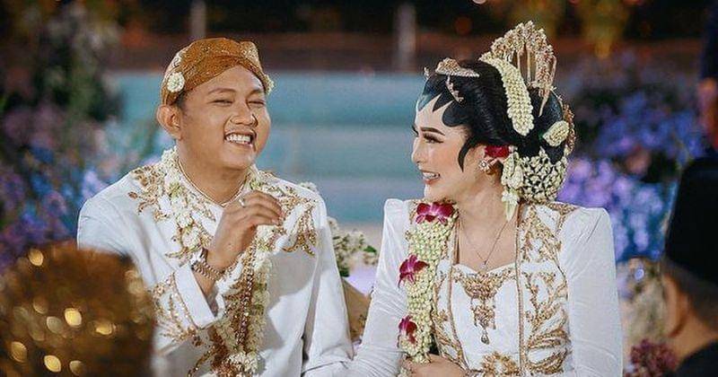 Instagram.com/dennybella_