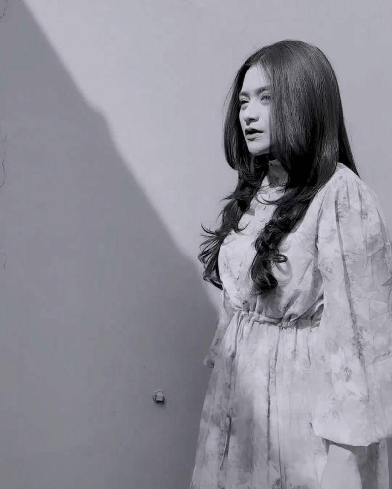 Instagram.com/nathalieholscher