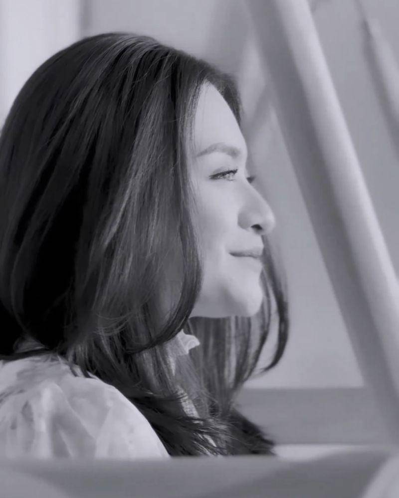 Instagram.com/nathalieholscher