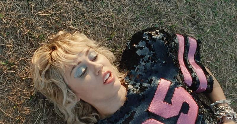 Youtube.com/Miley Cyrus