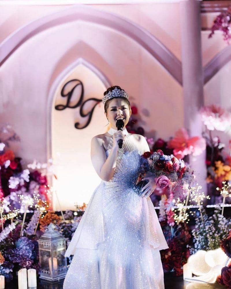 Instagram.com/tinatoon101