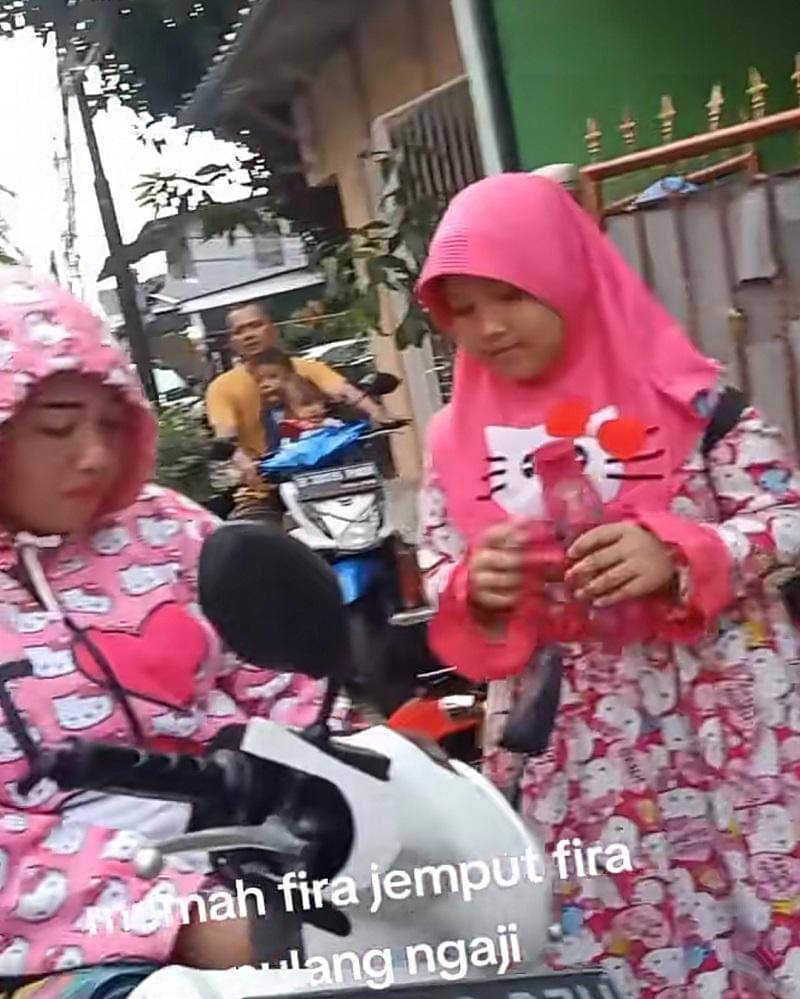 tiktok.com/dewiismoyo81