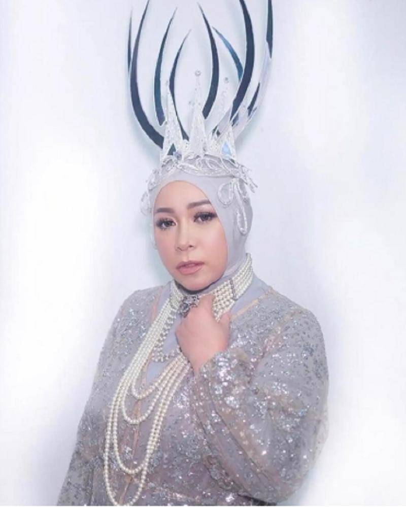 instagram.com/melly_goeslaw