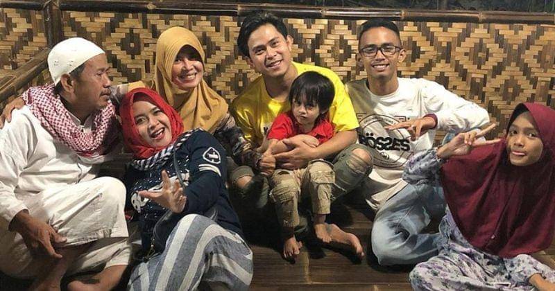 Instagram.com/cakra.khan