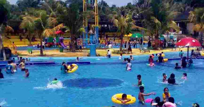 putriduyungwaterboom.com
