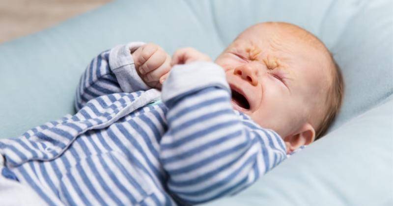 11 Penyebab Bayi Terbangun Setiap Jam di Malam Hari