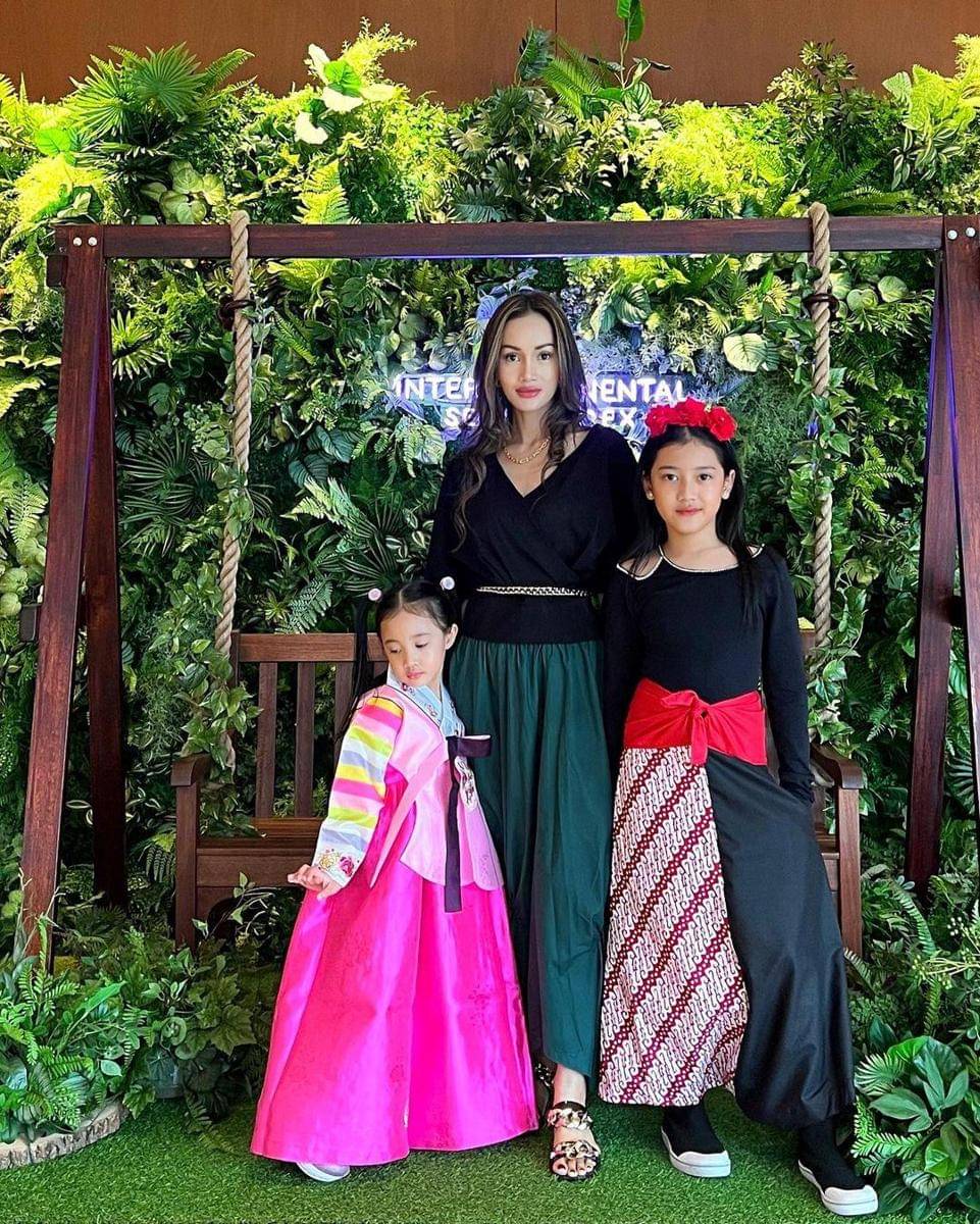 Instagram/@astridsatwika