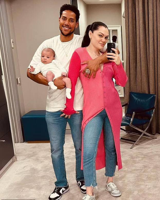 Instagram.com/jessiej