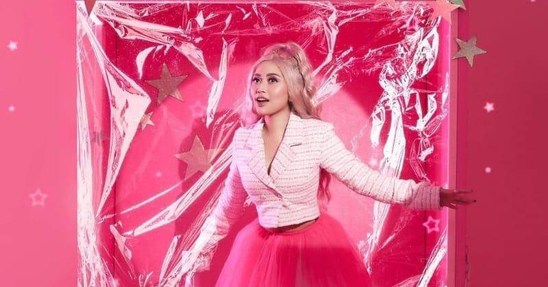 Instagram.com/rachelvennya