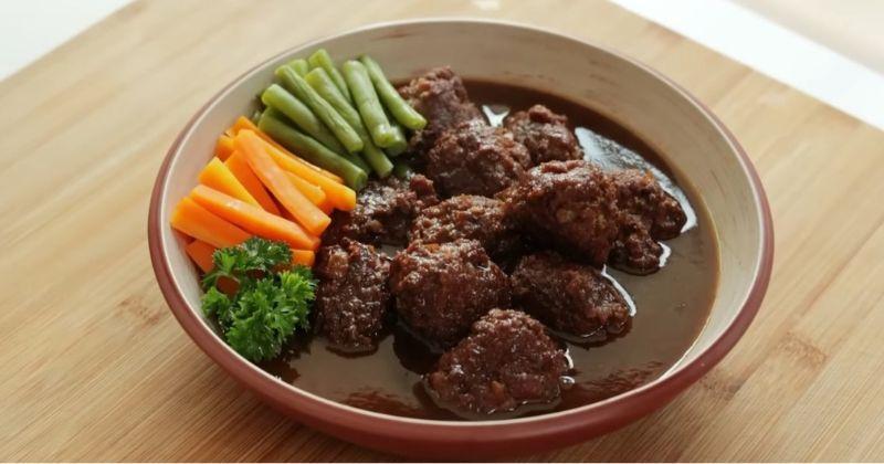 Resep Semur Bola Daging untuk MPASI ala Chef Devina Hermawan