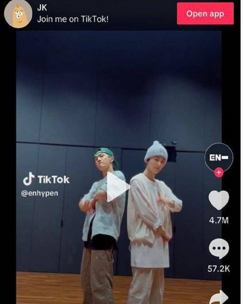 twitter.com/moochieci