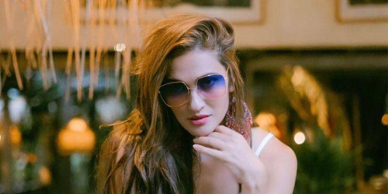 Instagram.com/kareninaanderson