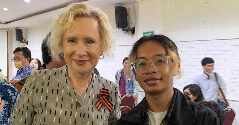 Instagram.com/elfirarustina