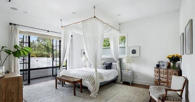 Instagram.com/robbreportrealestate