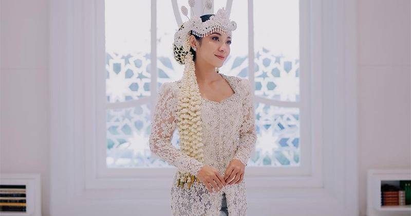 Instagram.com/dindakirana.s