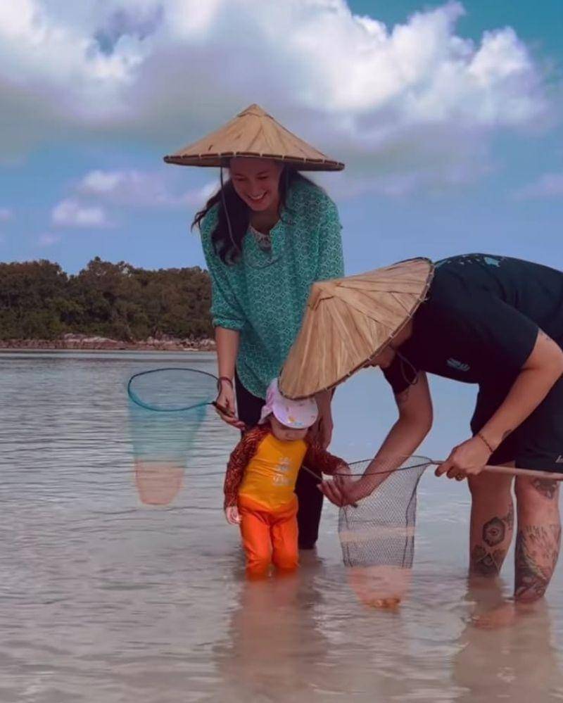 Instagram.com/@nadinelist