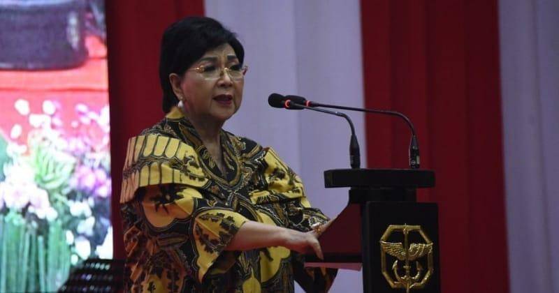 Instagram.com/titiekpuspa_official