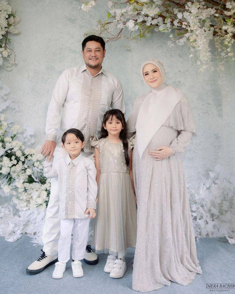 Instagram.com/ryana_dea