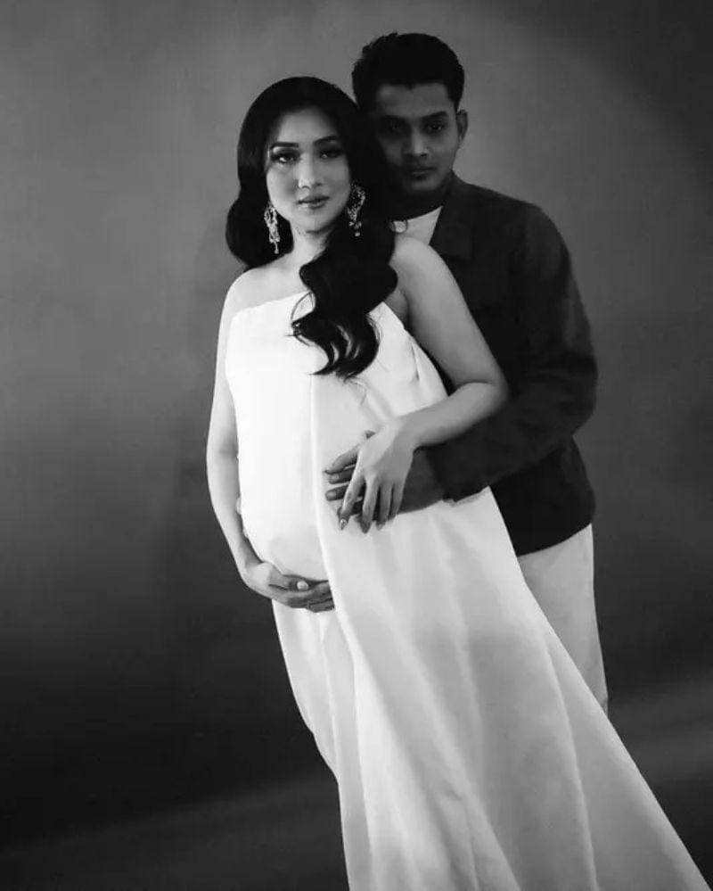 Instagram.com/@yeniinka