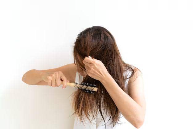 7 Cara Merawat Rambut Kusut saat Hamil, Aman dan Mudah Dilakukan