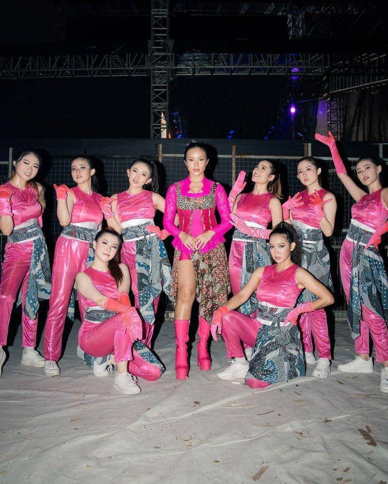 Instagram.com/yurayunita