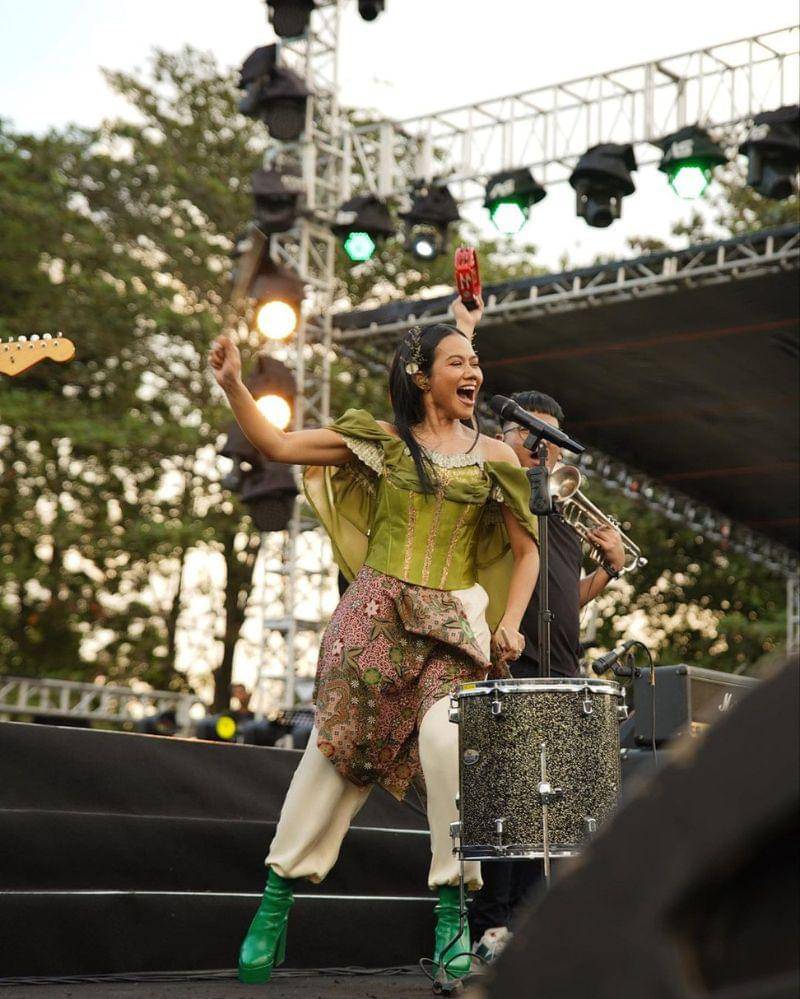 Instagram.com/yurayunita