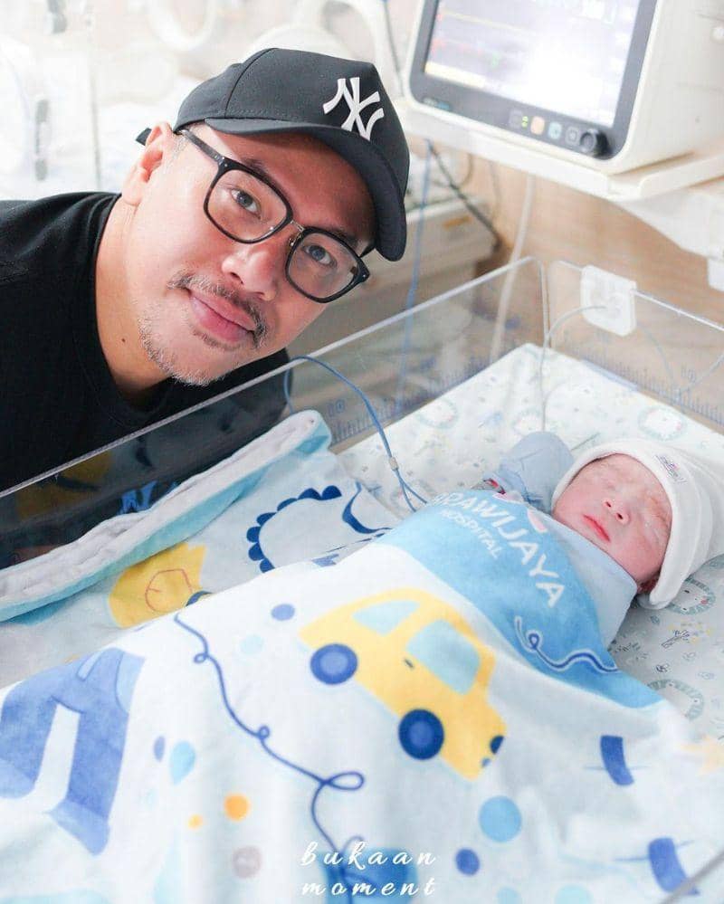 Instagram.com/@sammysimorangkir