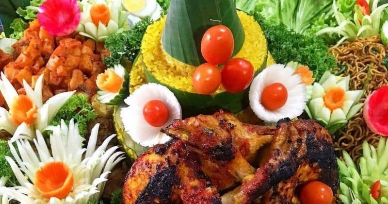 Instagram.com/nasitumpengbali