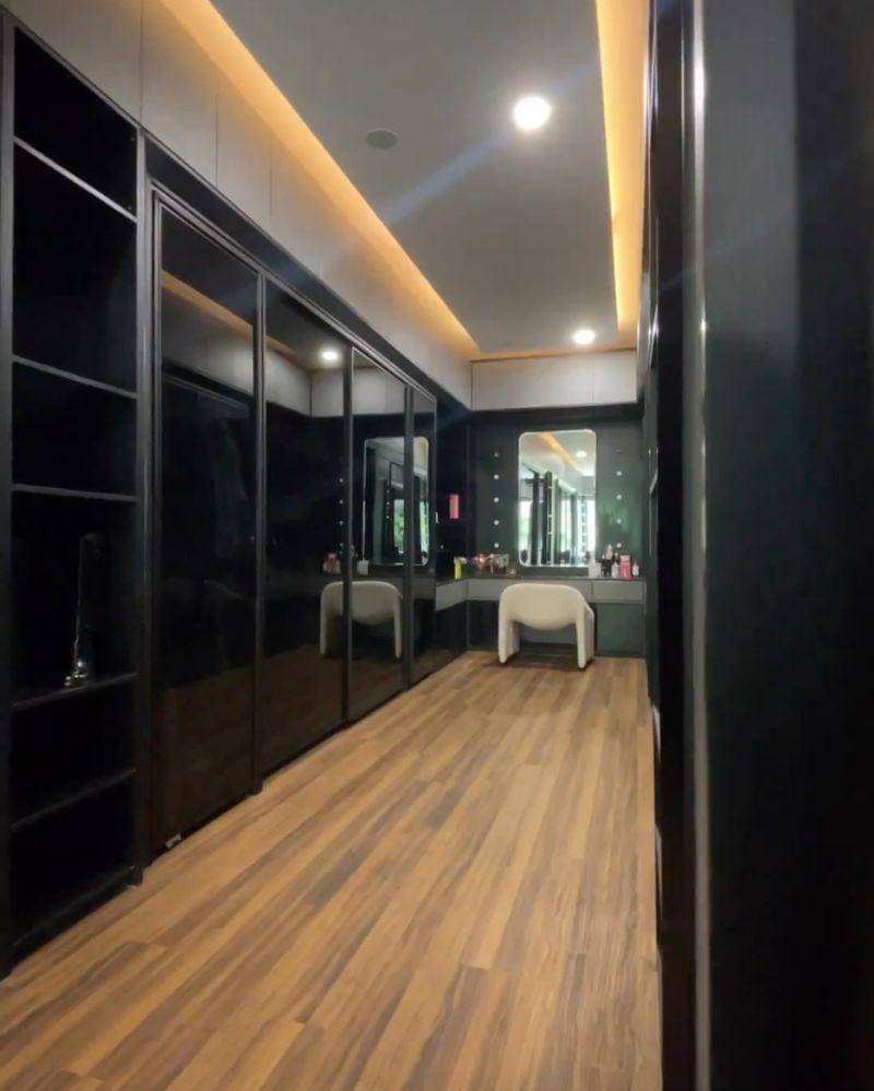 Instagram.com/rachelvennya