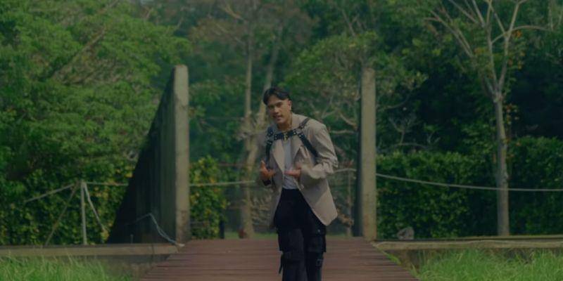 Youtube.com/Emotion Entertainment