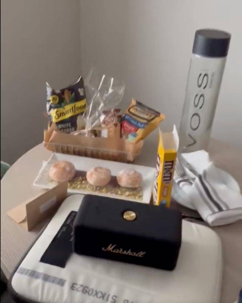 Twitter.com/sunkissedviews