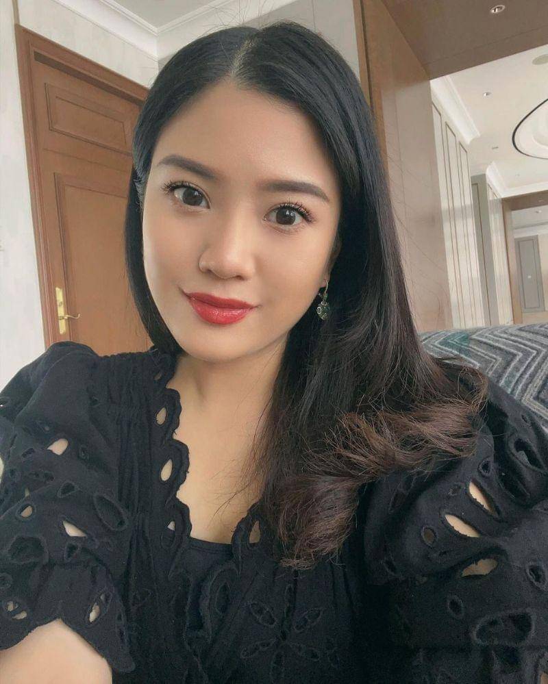 Instagram.com/@valenciatanoe