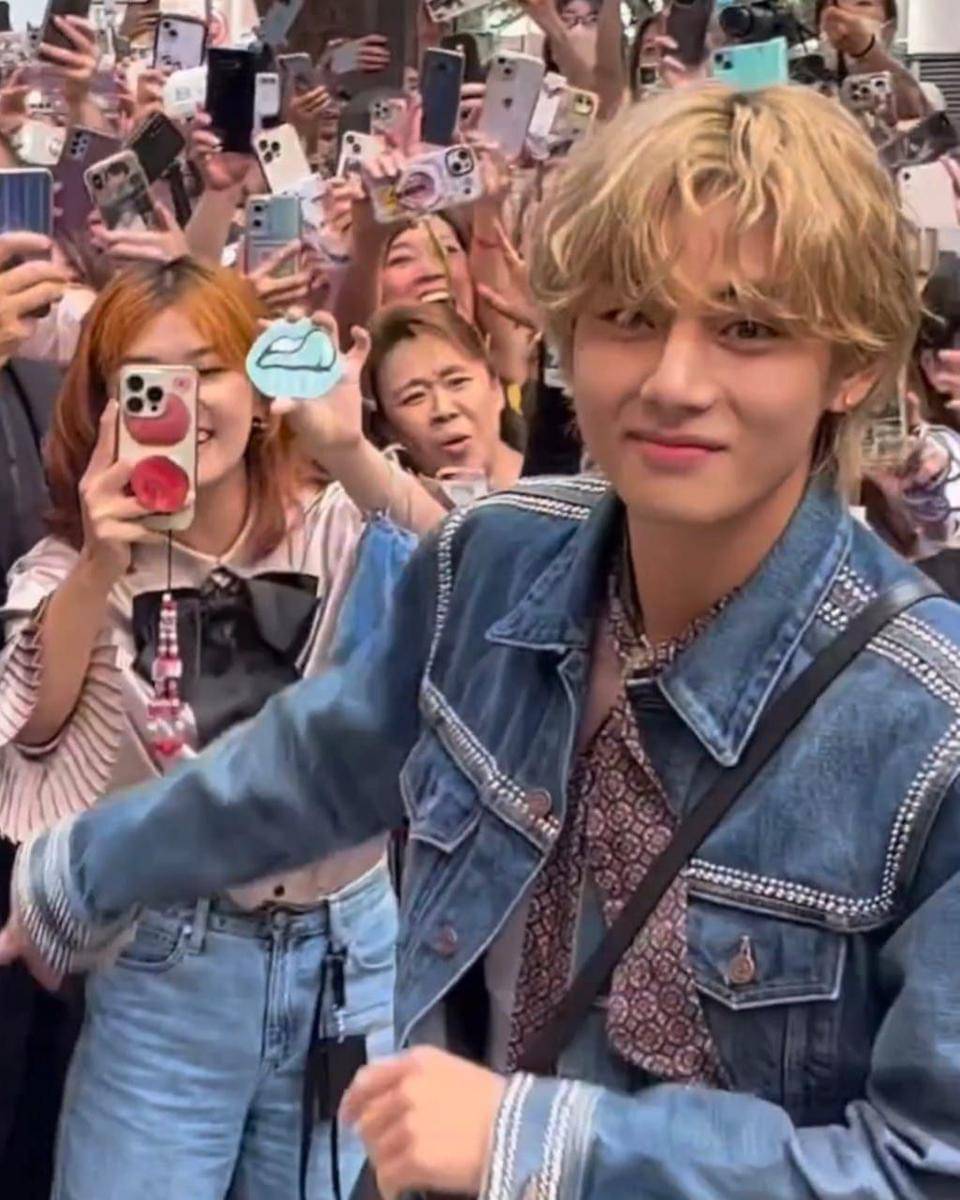 Twitter.com/TaehyungBaseINA