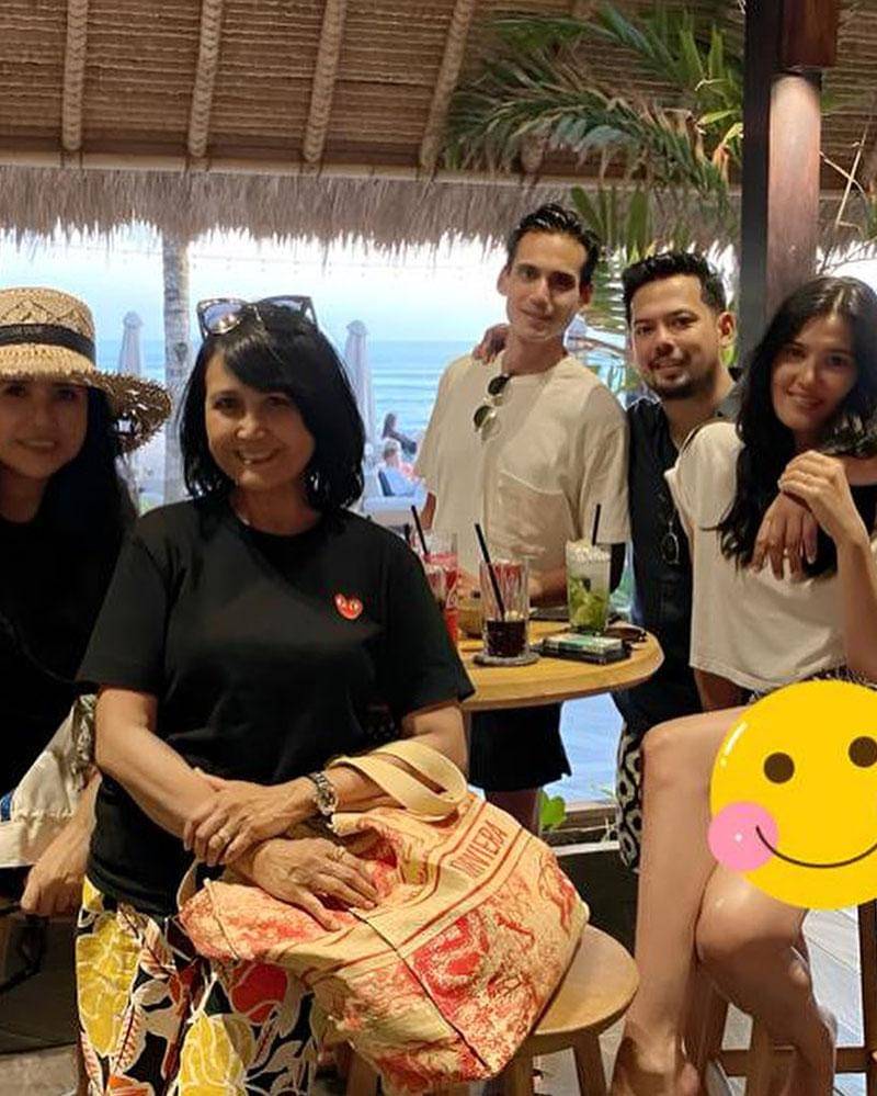 Instagram.com/adilladimitrihardjanto