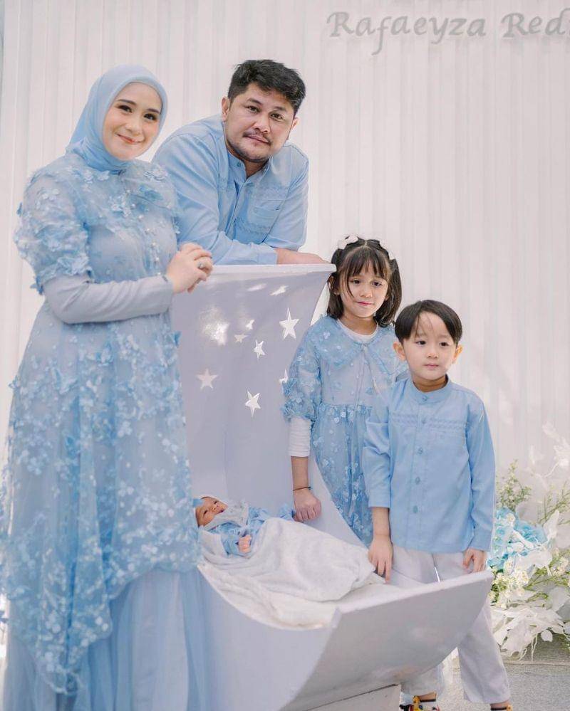 Instagram.com/@ryana_dea