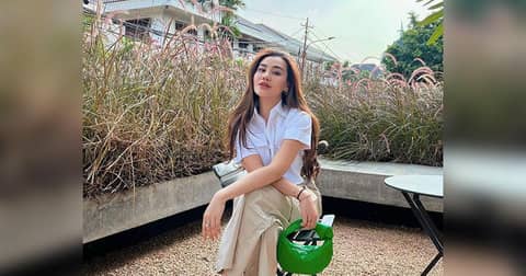 6 Fakta Keluarga Aaliyah Massaid, Dekat dengan Mama Tirinya | Popmama.com