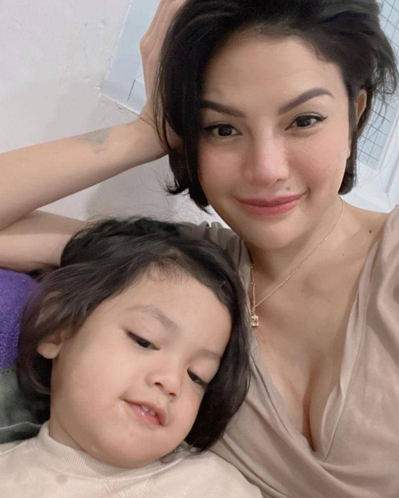 Instagram.com/nikitamirzanimawardi_172