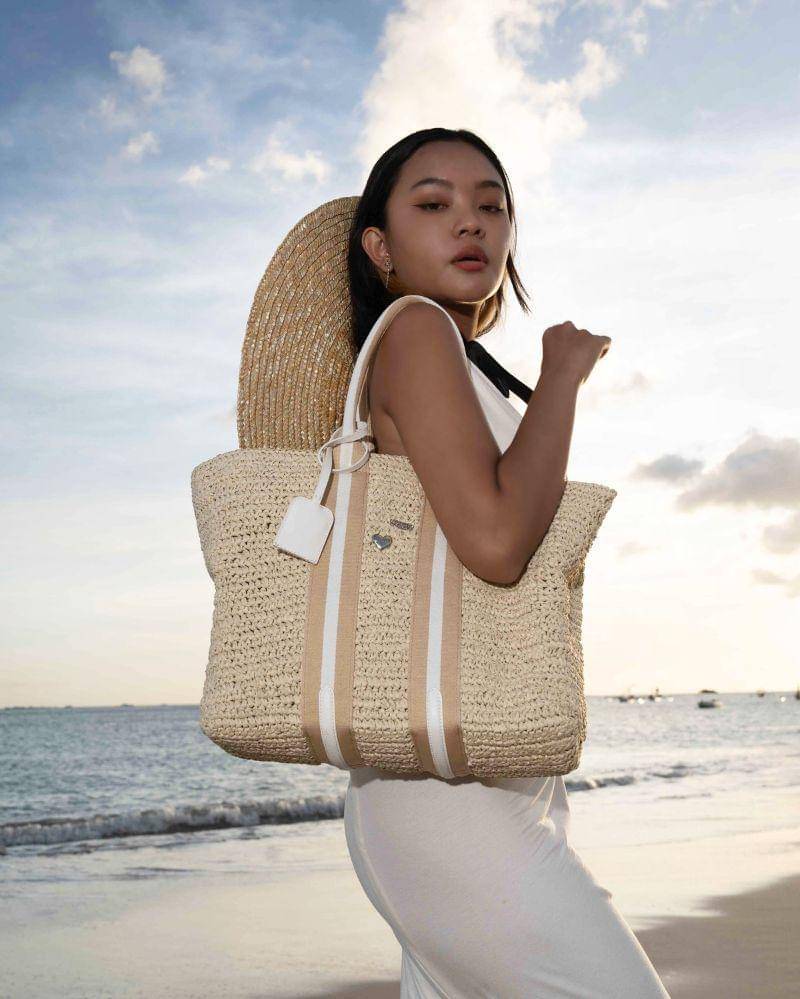 Dok. CHARLES & KEITH