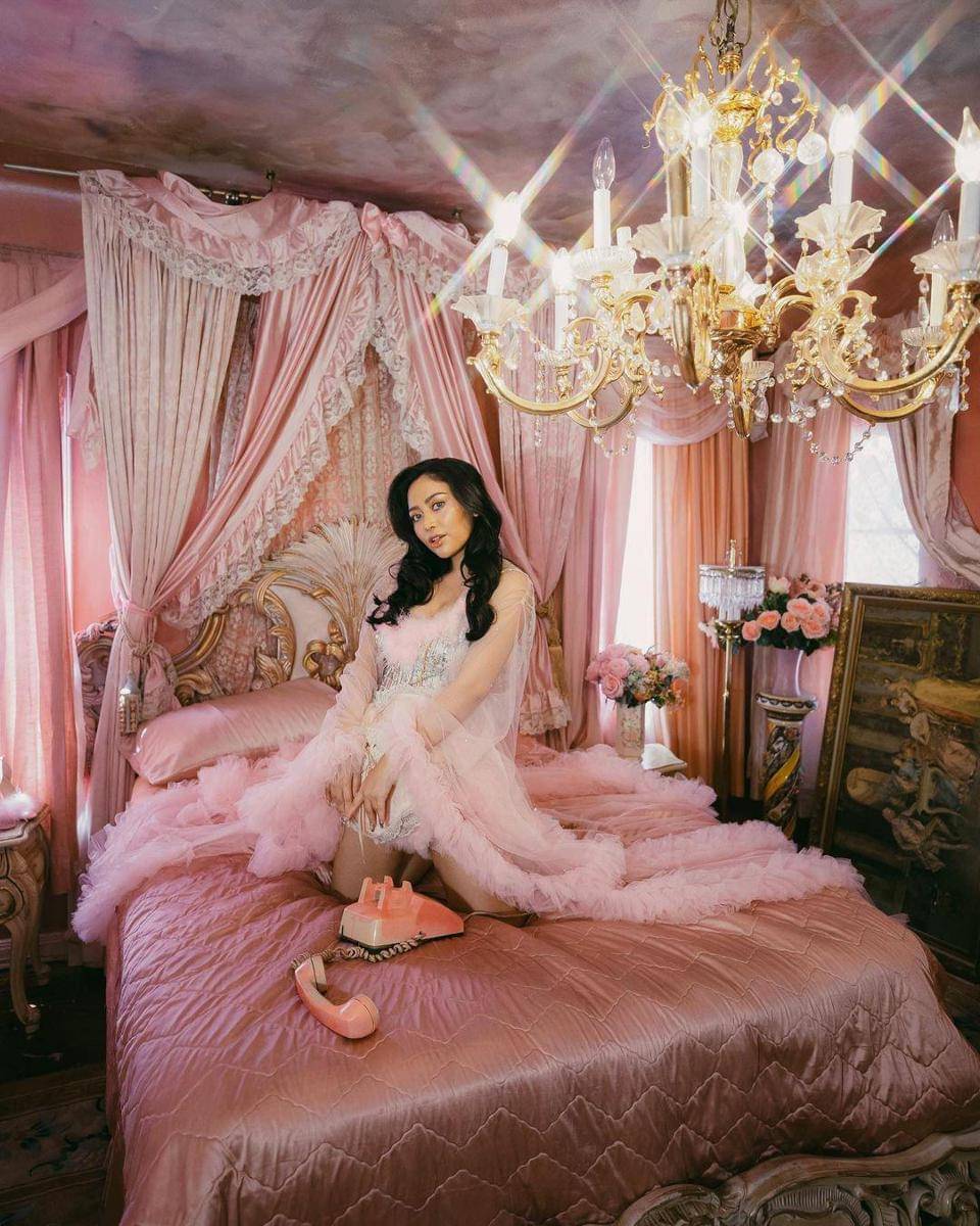 Instagram.com/rachelvennya