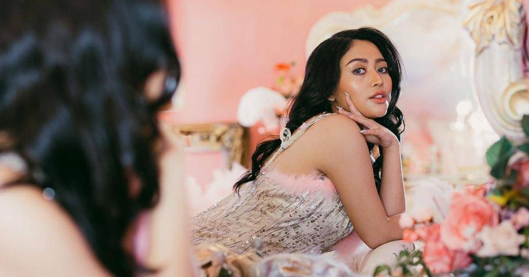 Instagram.com/rachelvennya