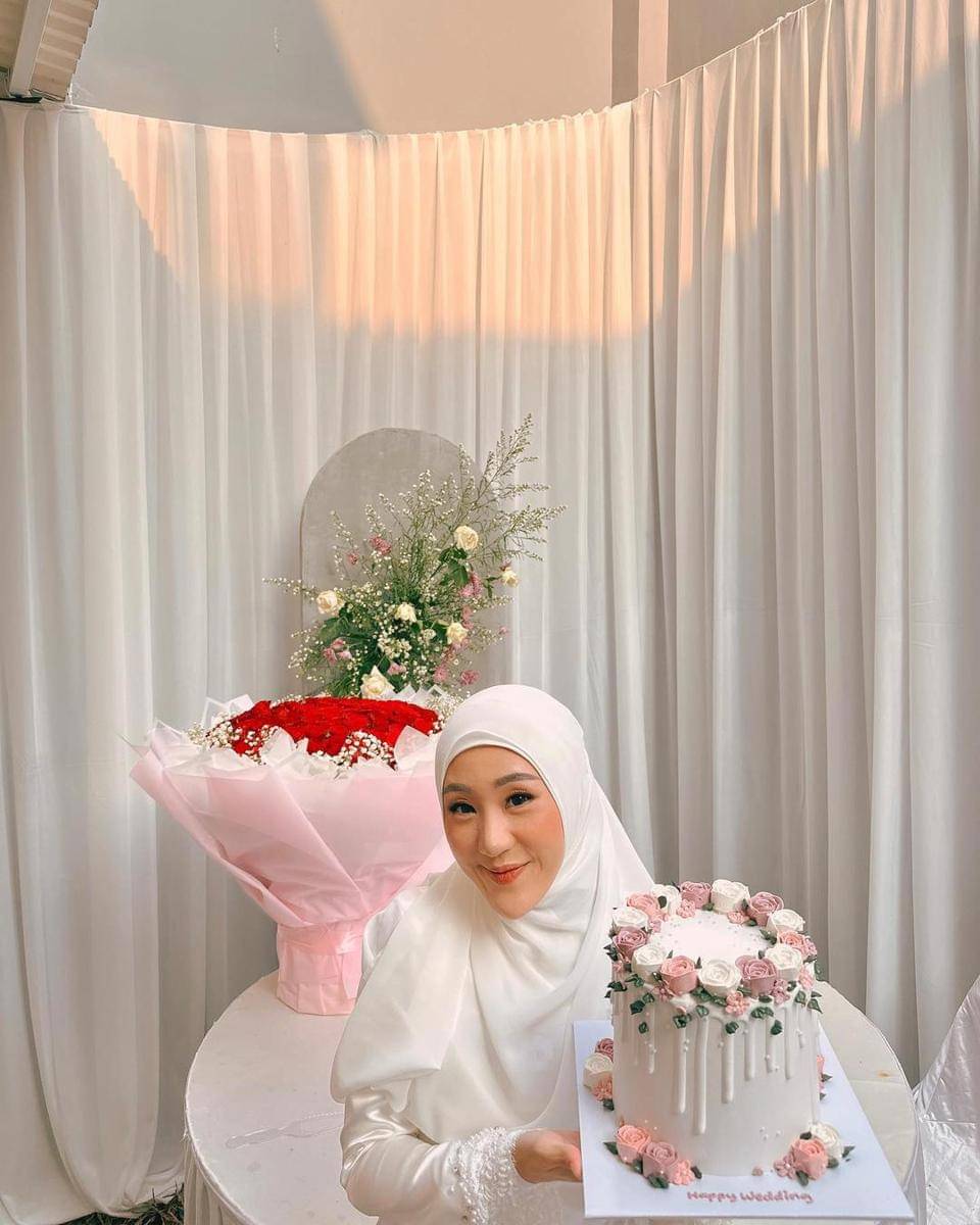 Instagram.com/larissachou