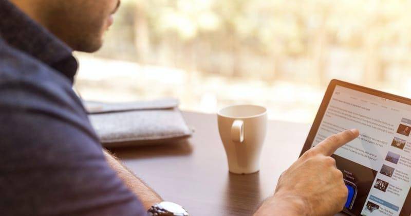 Unsplash/LinkedIn Sales Solutions